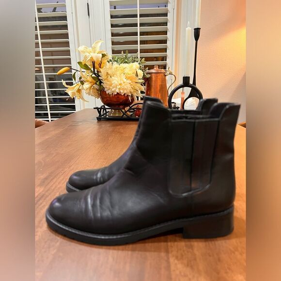 Stuart Weitzman Basilico Black Leather Chelsea Boots Sz 6 Block Heel Ankle Boot - Picture 3 of 6